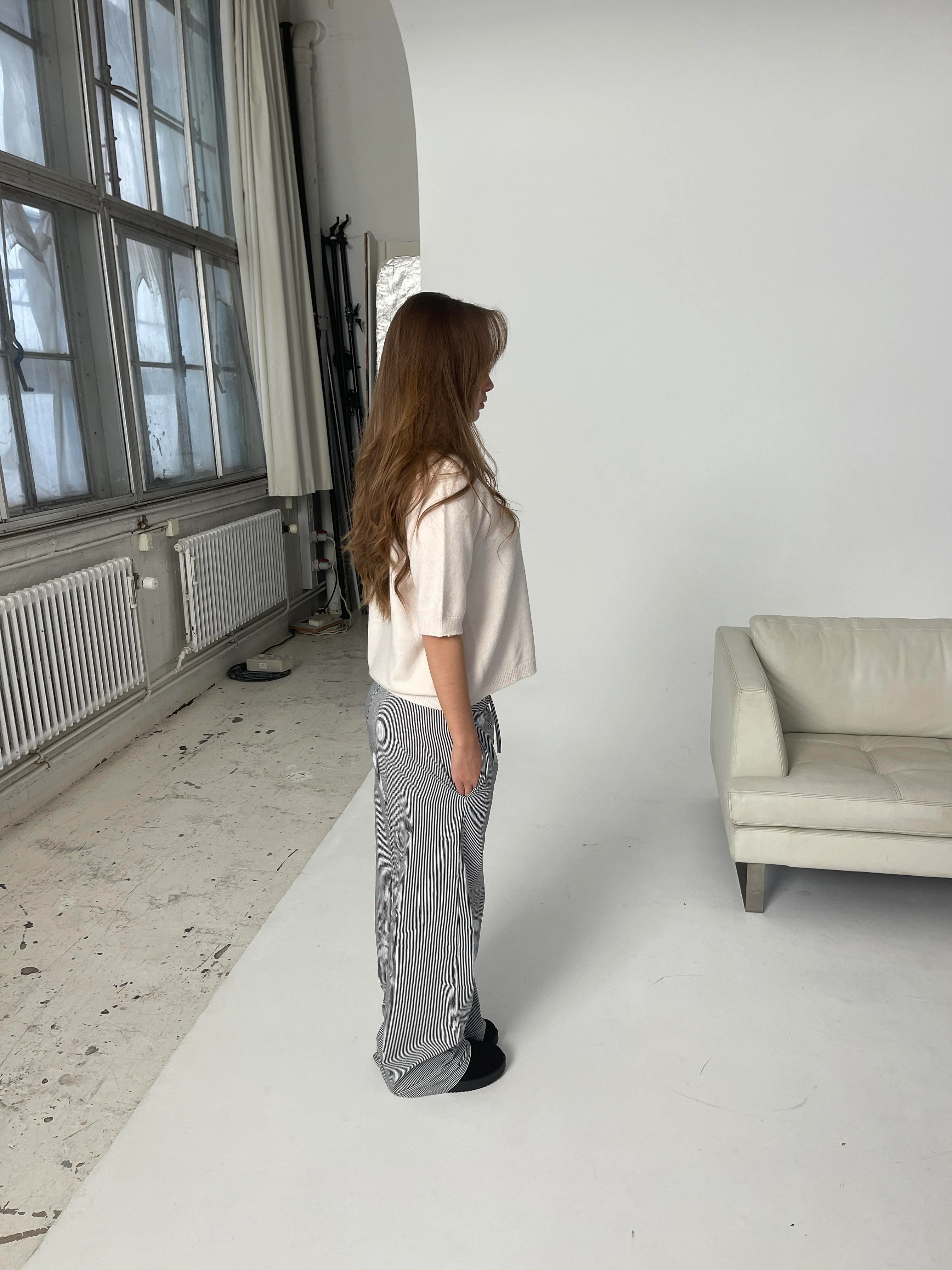 Adina lavtaljede bukser med striber - Sort - Image 11