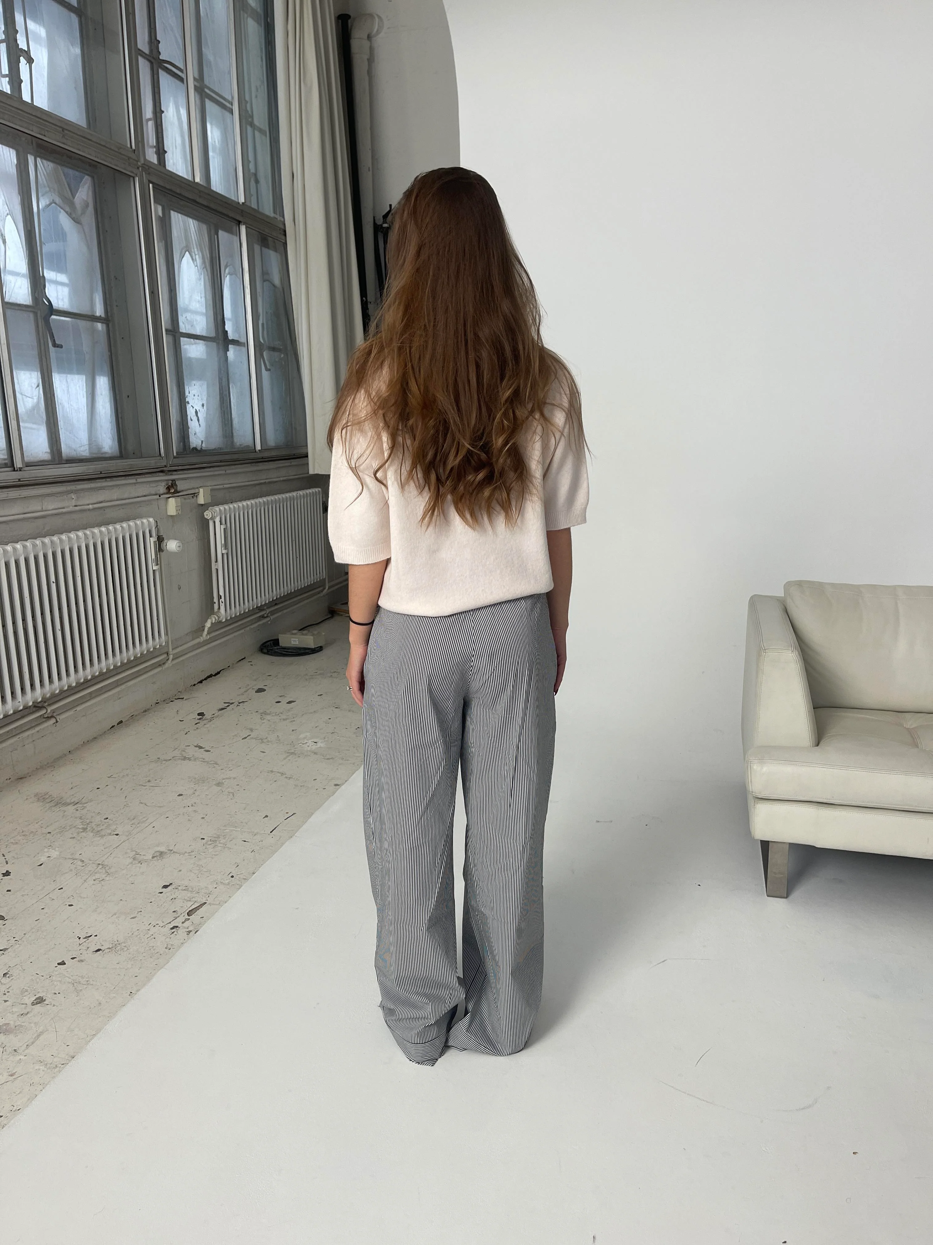 Adina lavtaljede bukser med striber - Sort - Image 4