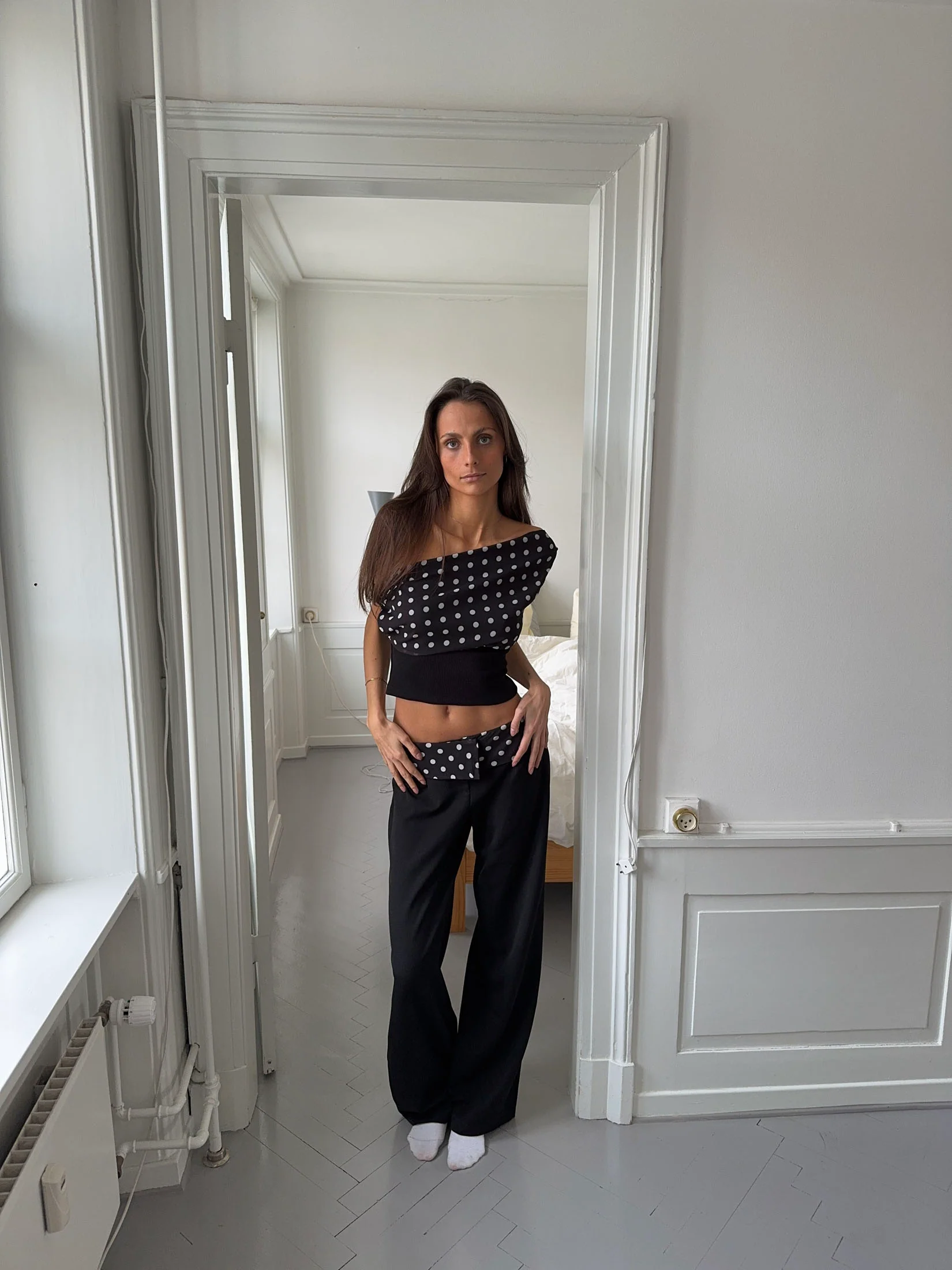 Calsia suitbukser med polkaprikker - Sort/hvid - Image 19