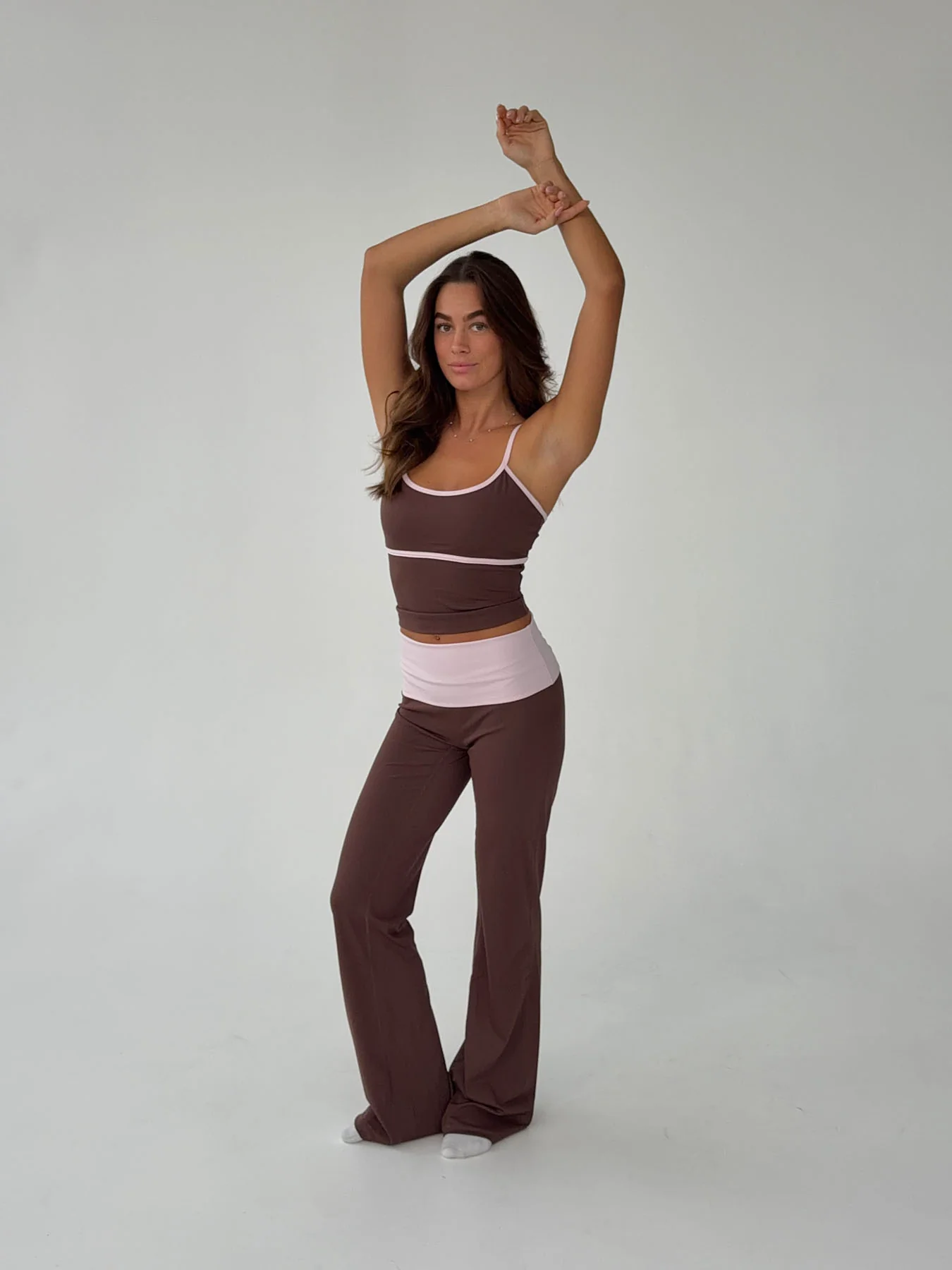 Essential folded yoga pants - Espresso/candyfloss - Image 7