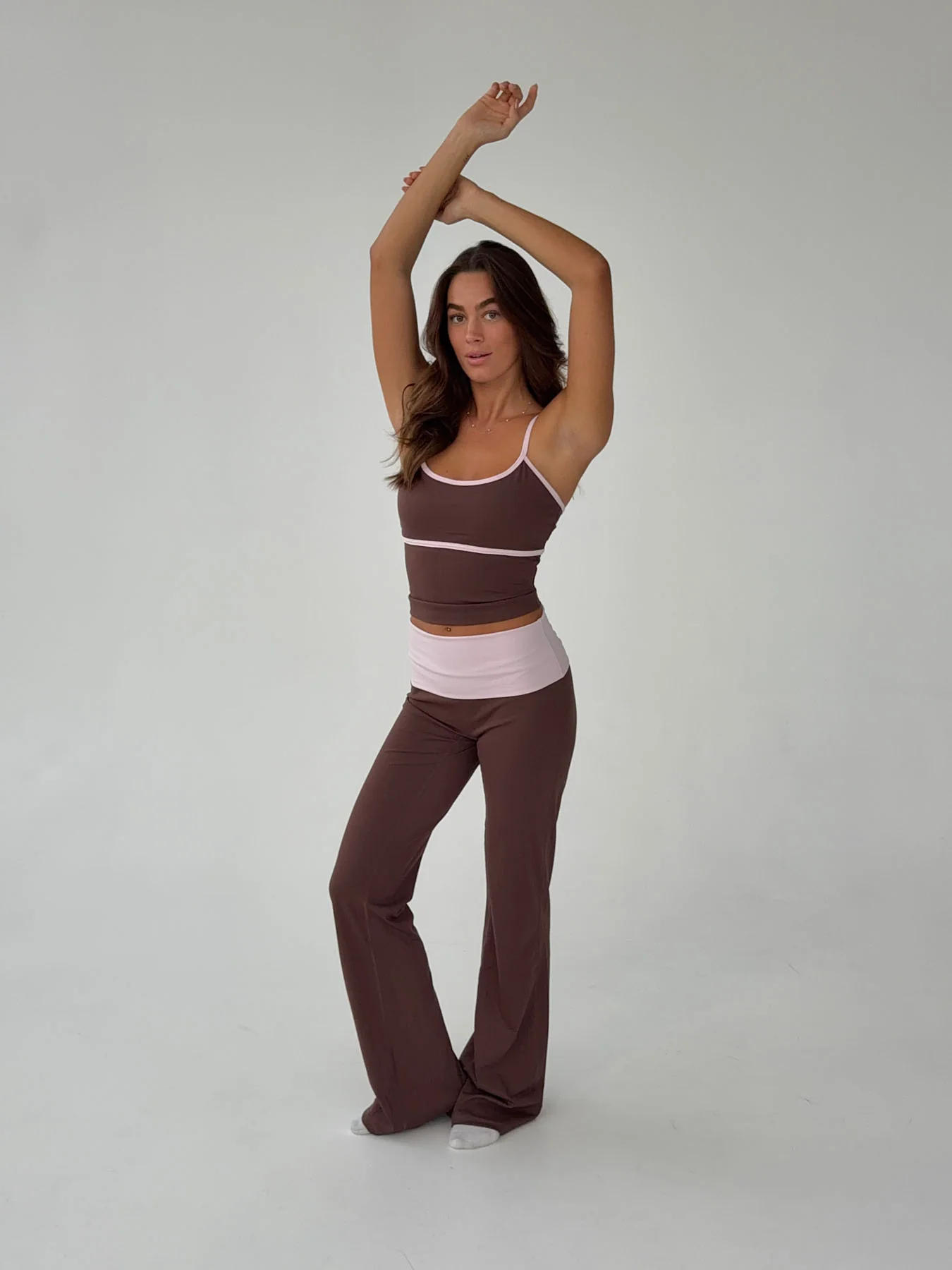 Essential folded yoga pants - Espresso/candyfloss - Image 8