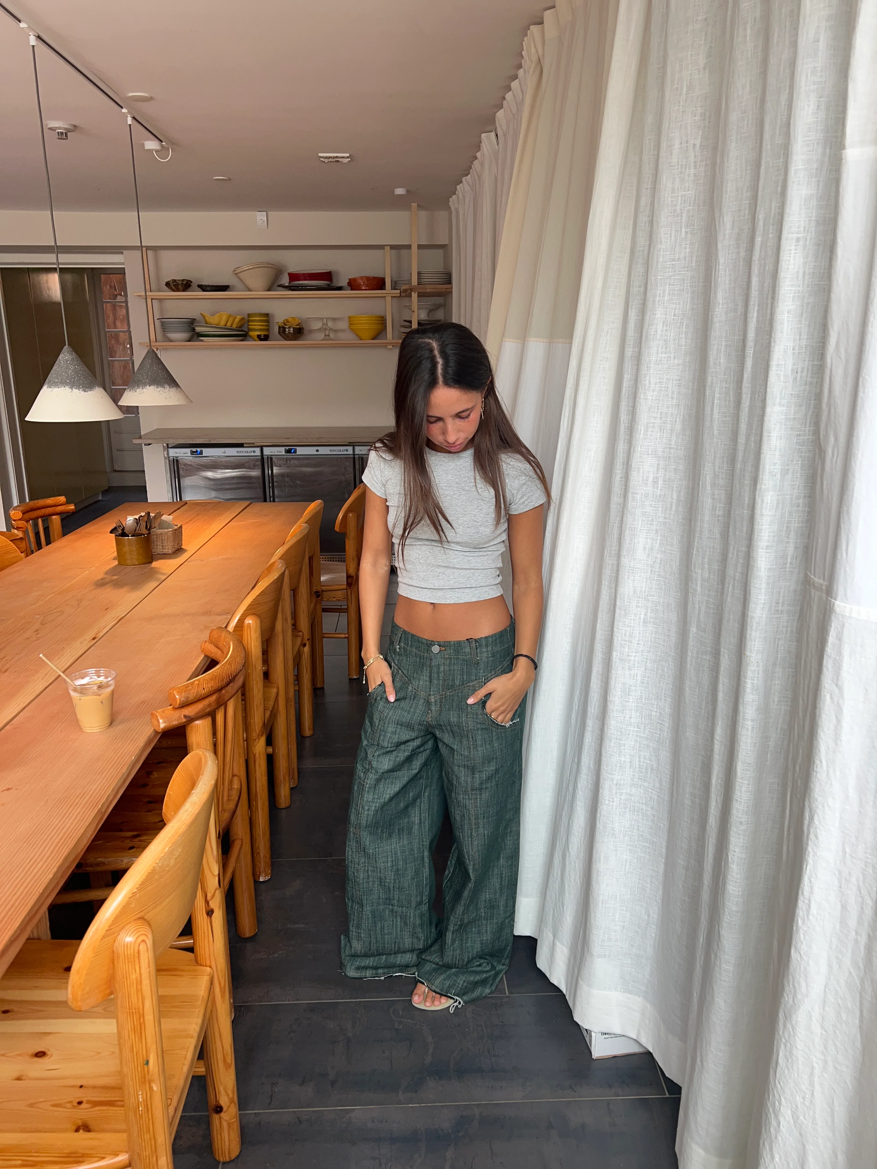 Olive jeans med detaljer - Blågrøn - Image 6