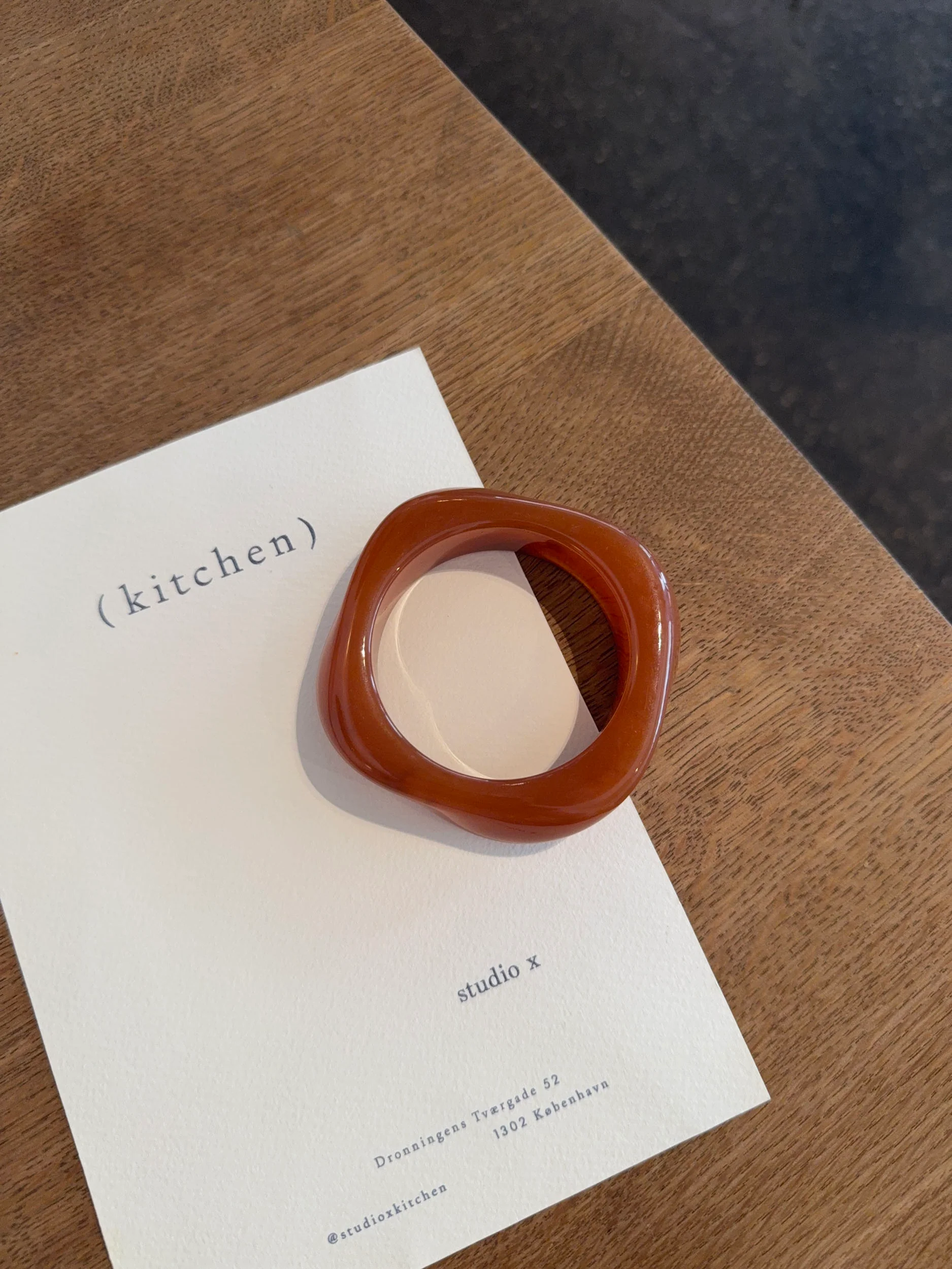 Lykke chunky armbånd - Mørk karamel - Image 9
