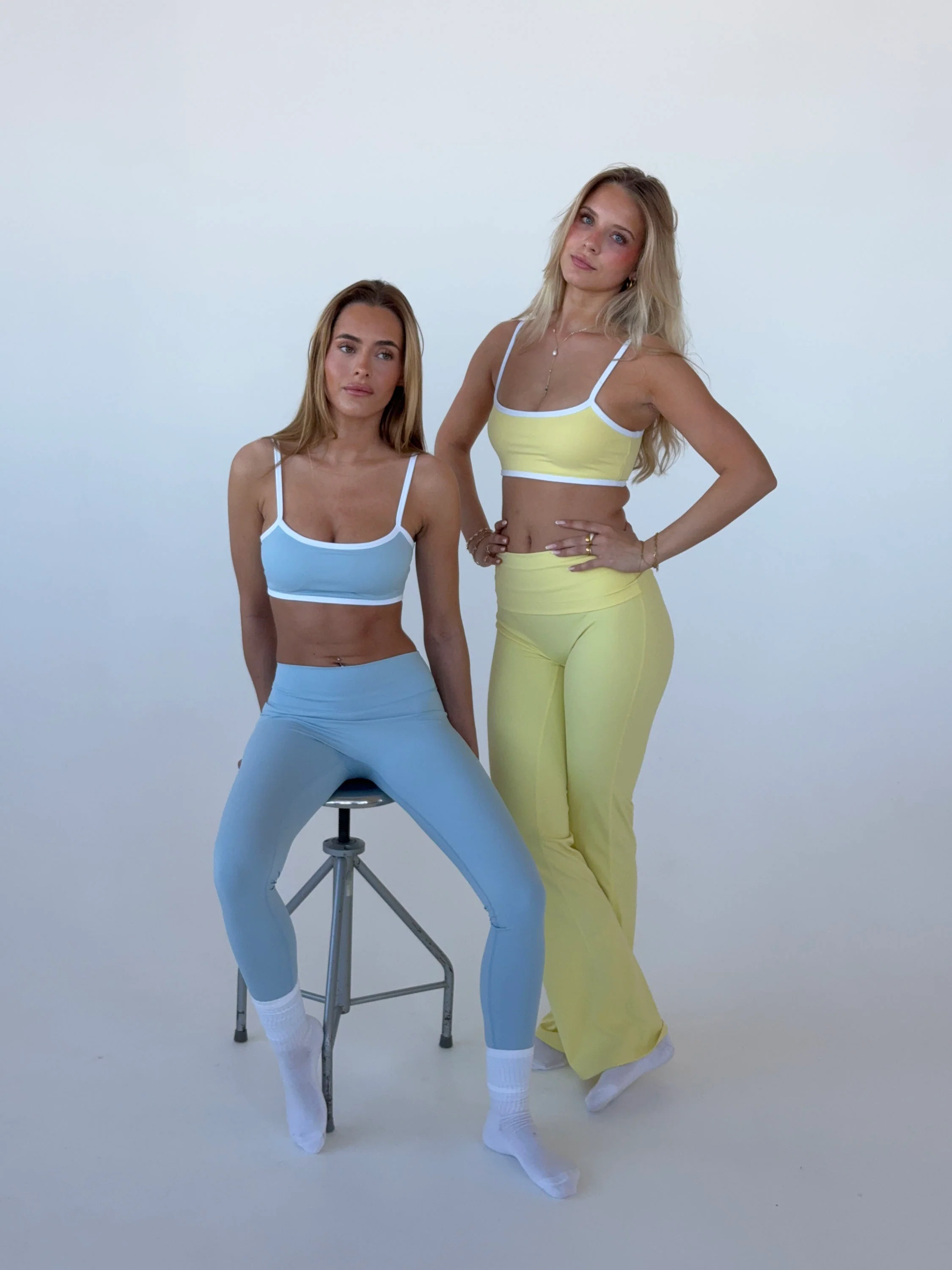 Essential leggings - Sky - Image 11