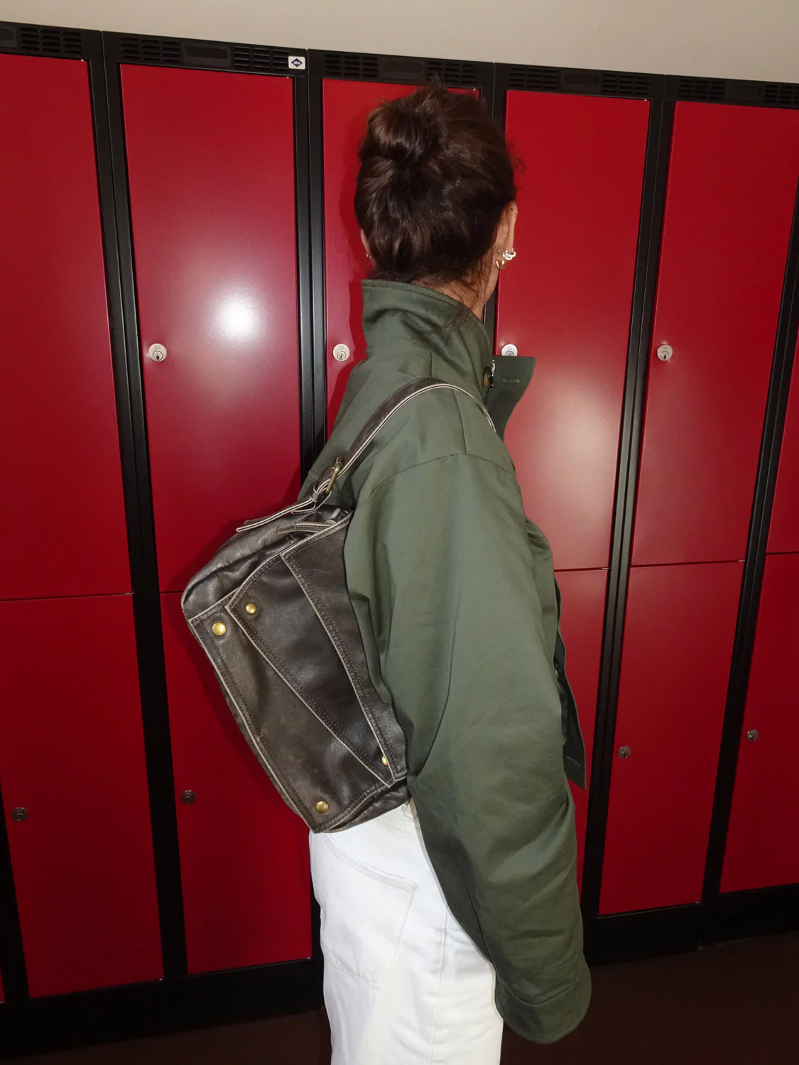 Ilsa taske med nitter - Brun - Image 4