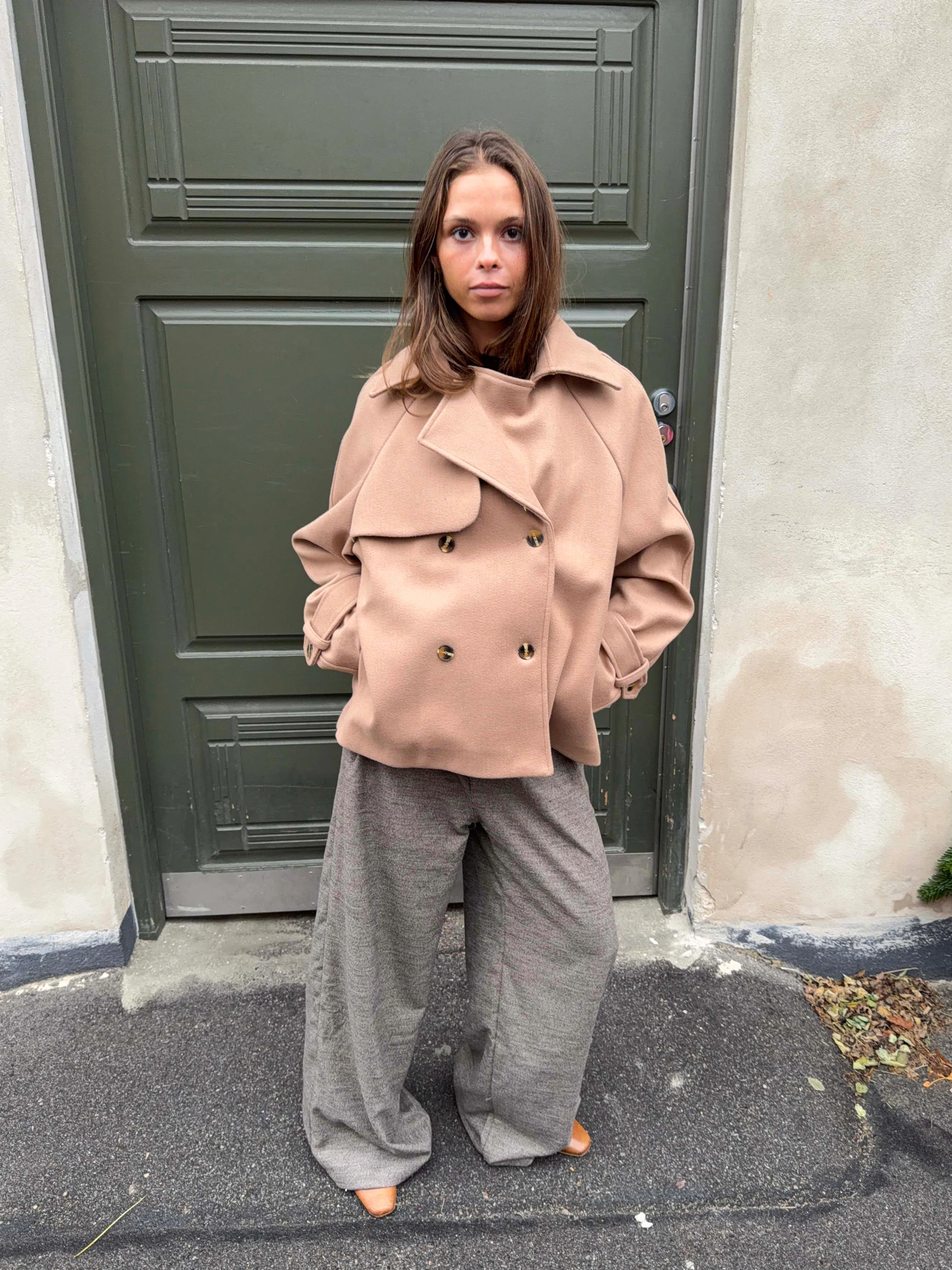 Patricia kort trenchcoat - Beige - Image 4