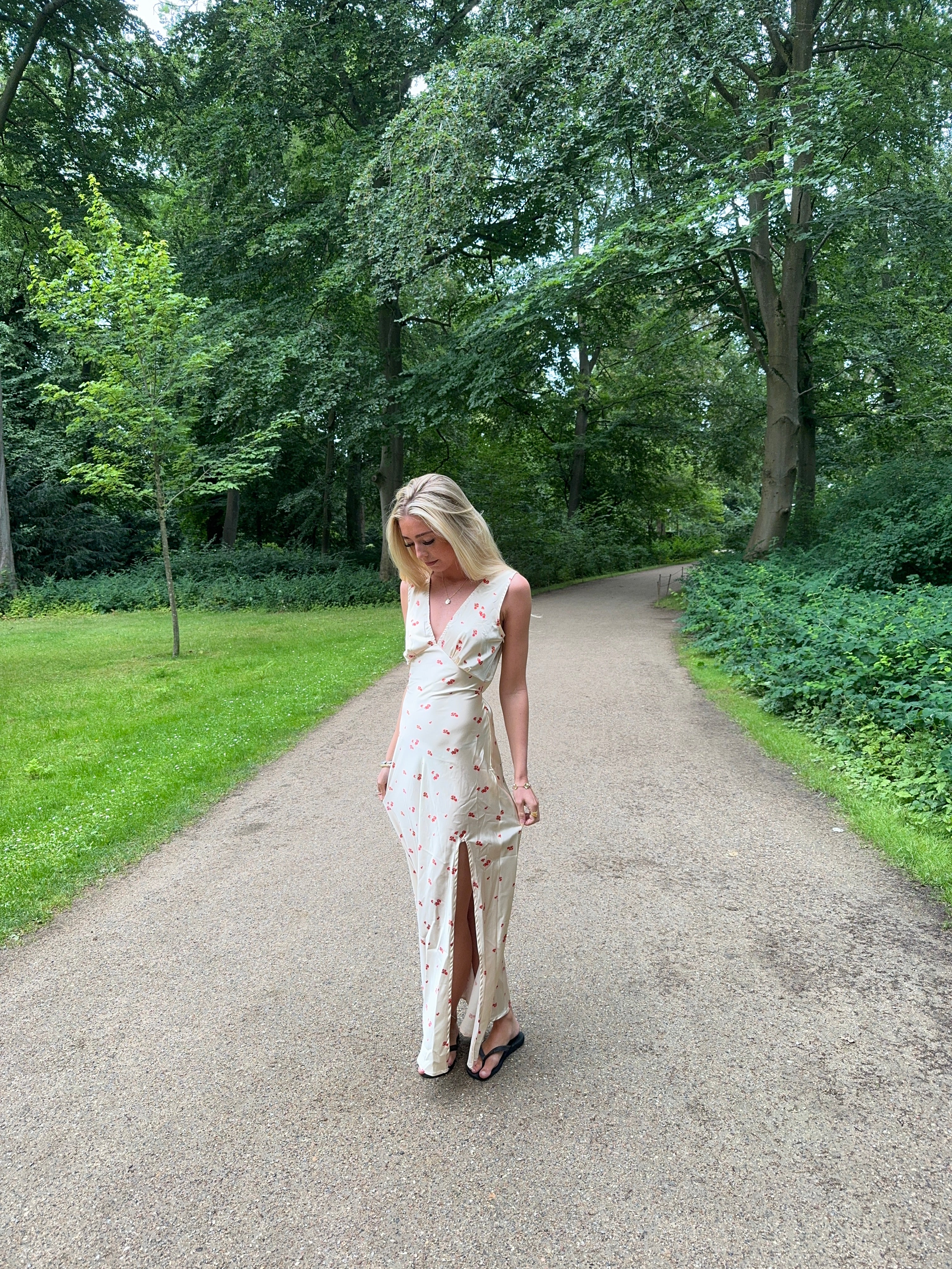 Marielle kjole med blomster - Beige - Image 7