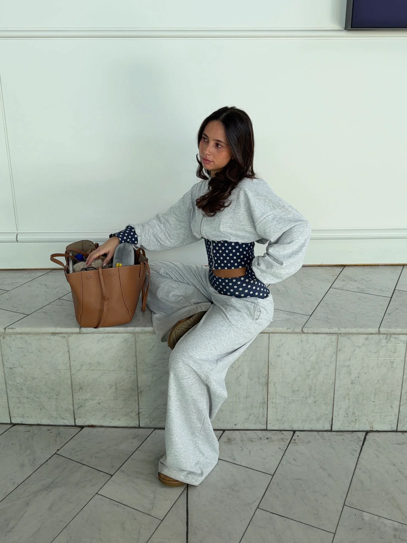 May hoodie med polkaprikker - Grå/navy/hvid - Image 11