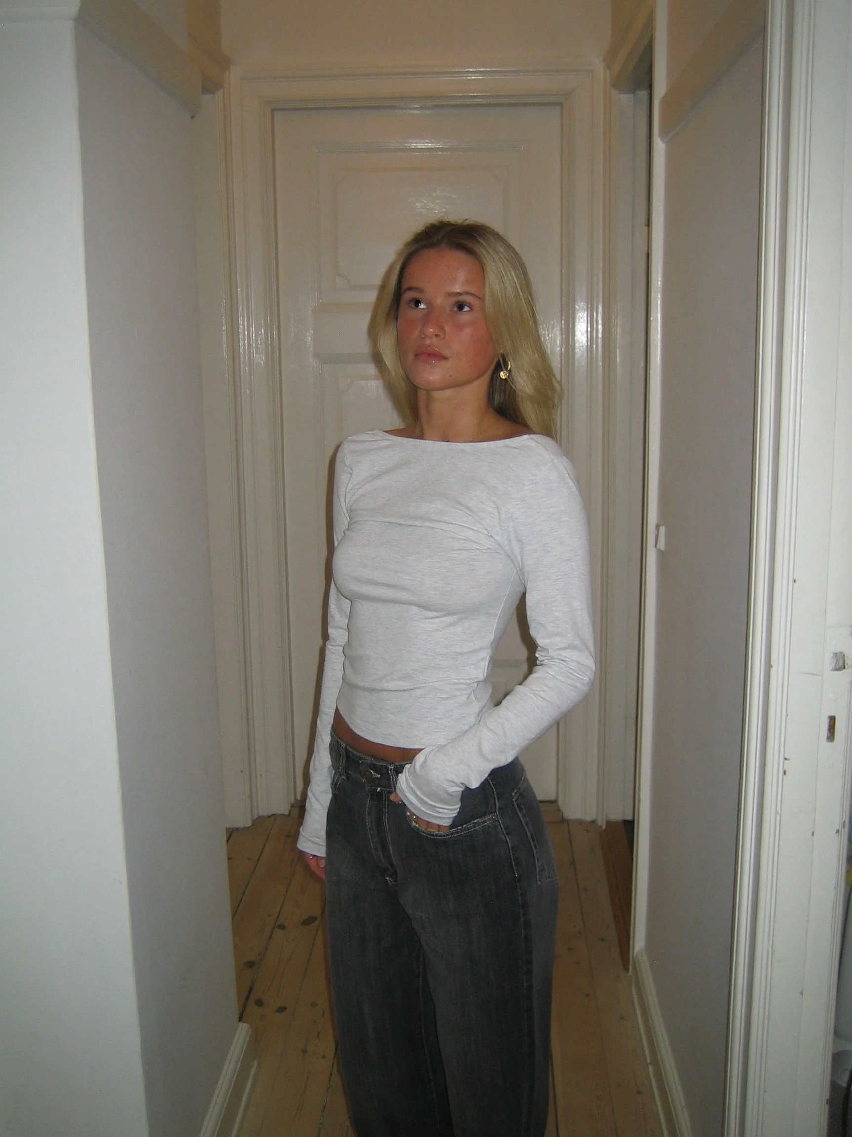Lila bluse med åben ryg - Grå - Image 6