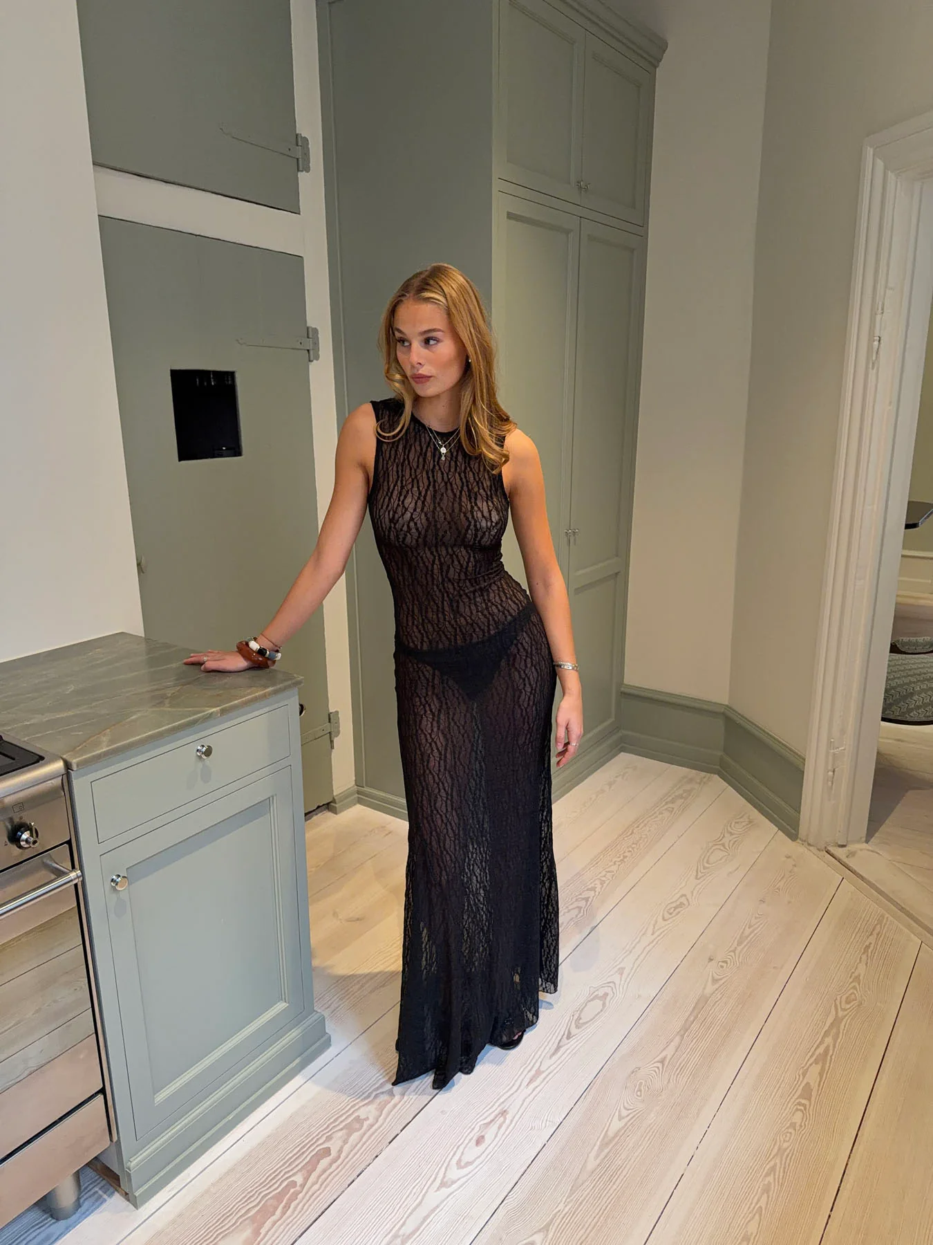 Rosalina kjole med blonder - Sort - Image 11