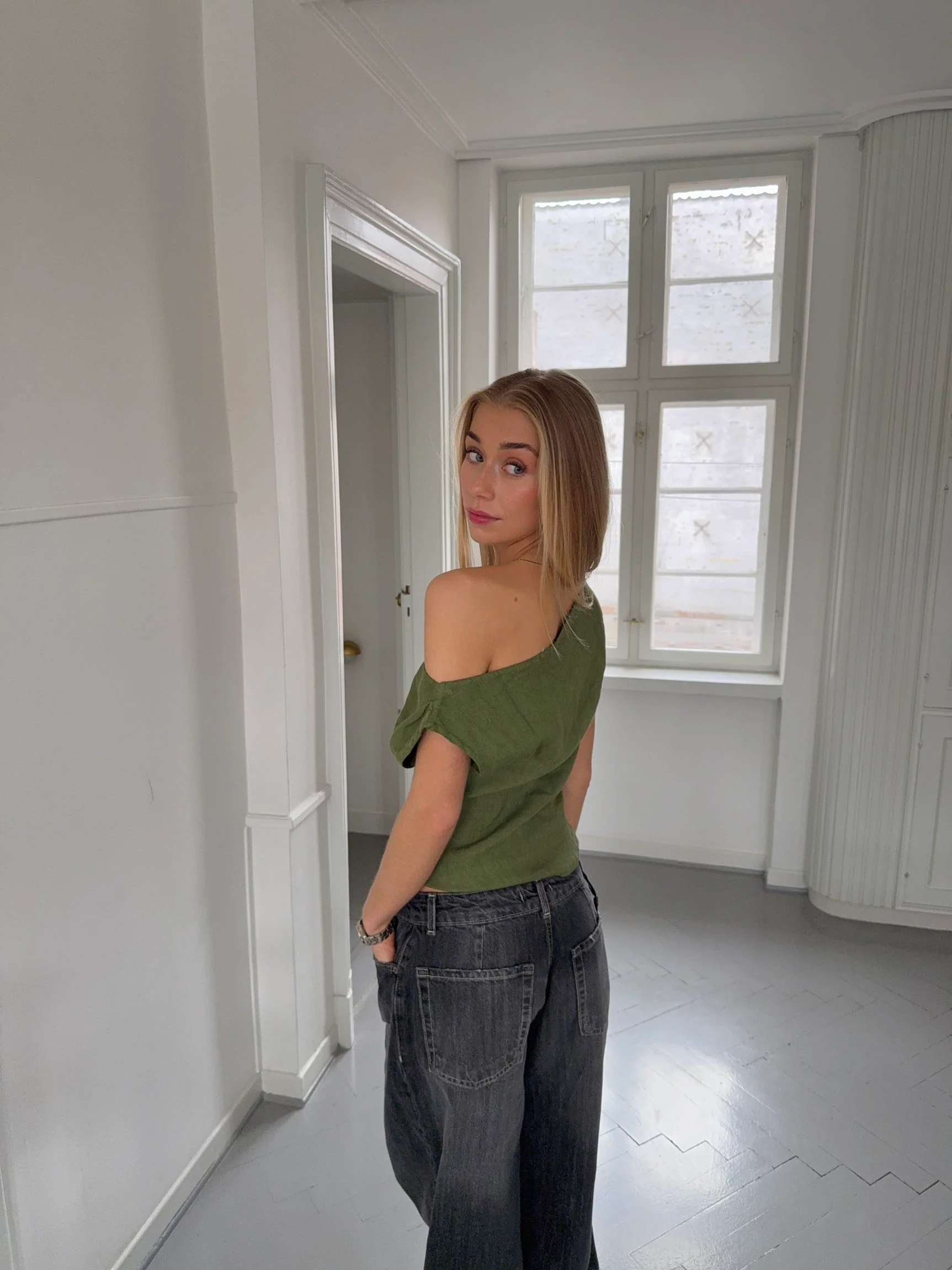 Tiril one shoulder top i hør - Grøn - Image 9