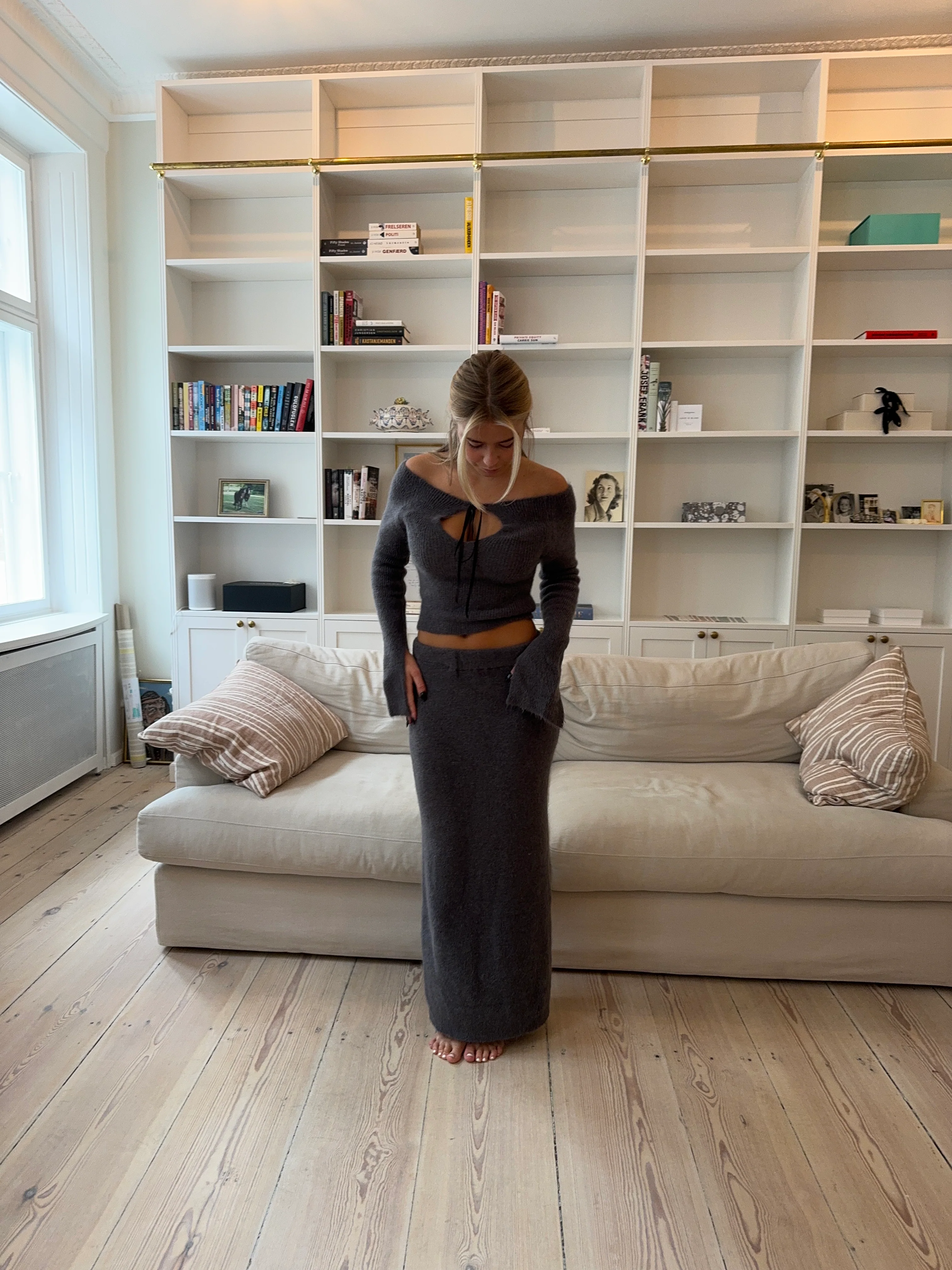 Brooke strikket bluse med bindebånd - Gråbrun - Image 20