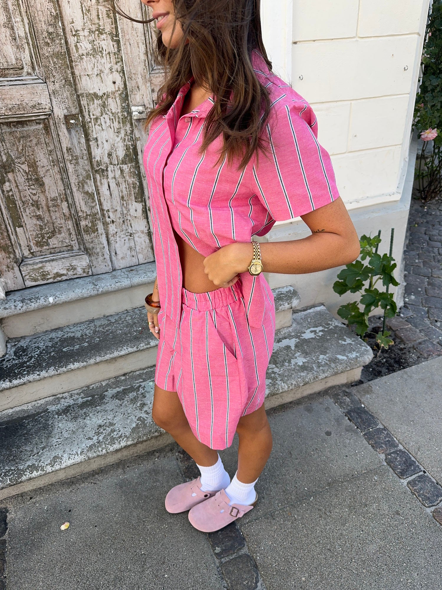 Luliana kortærmet skjorte med striber - Pink/hvid/sort - Image 4