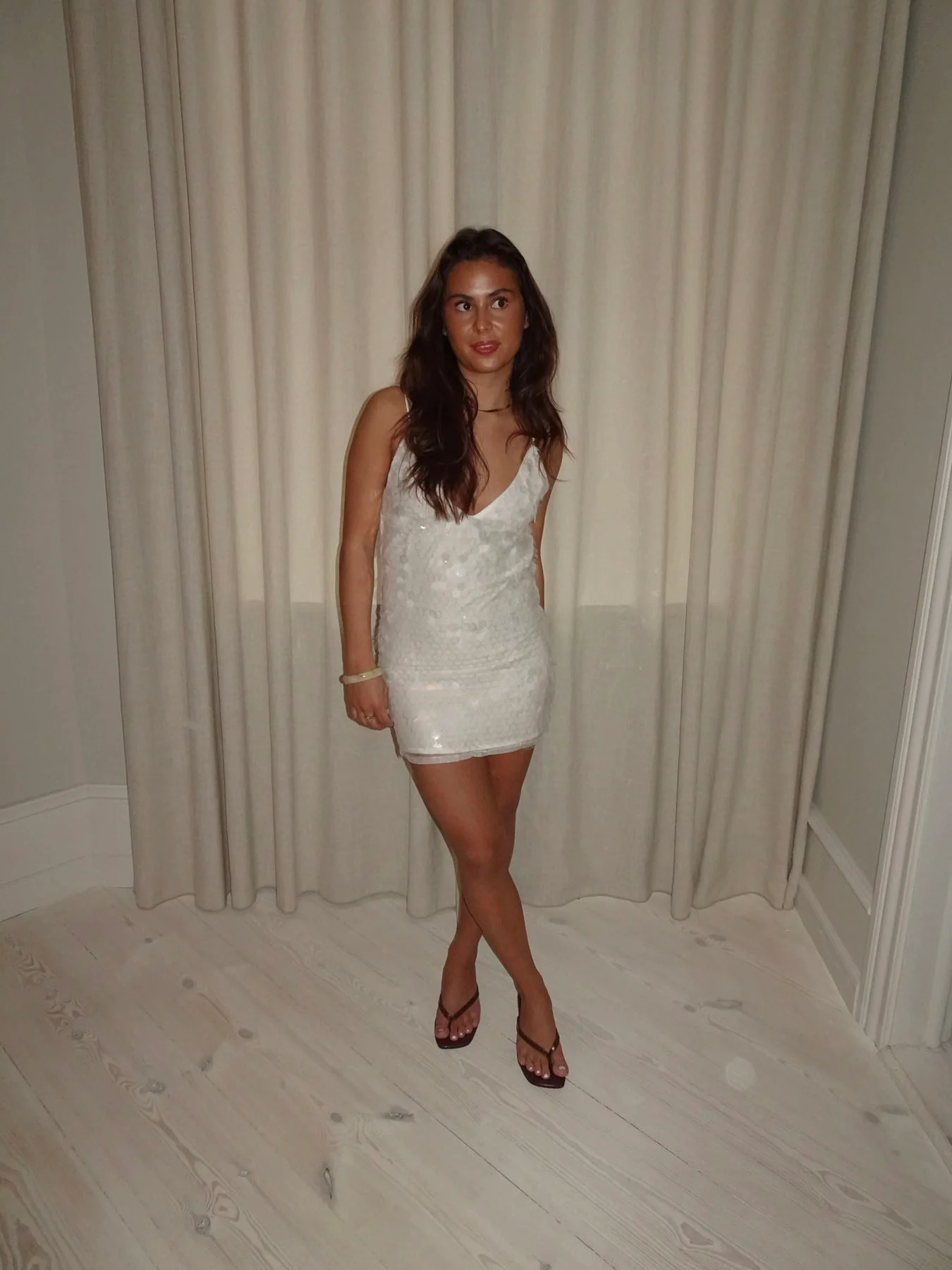Shena kjole med pailletter - Hvid - Image 6