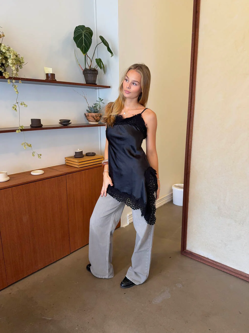 Dixie kjole med blonder - Sort - Image 5