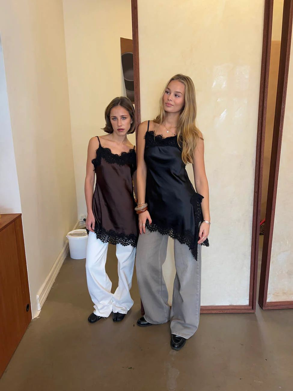 Dixie kjole med blonder - Sort - Image 9