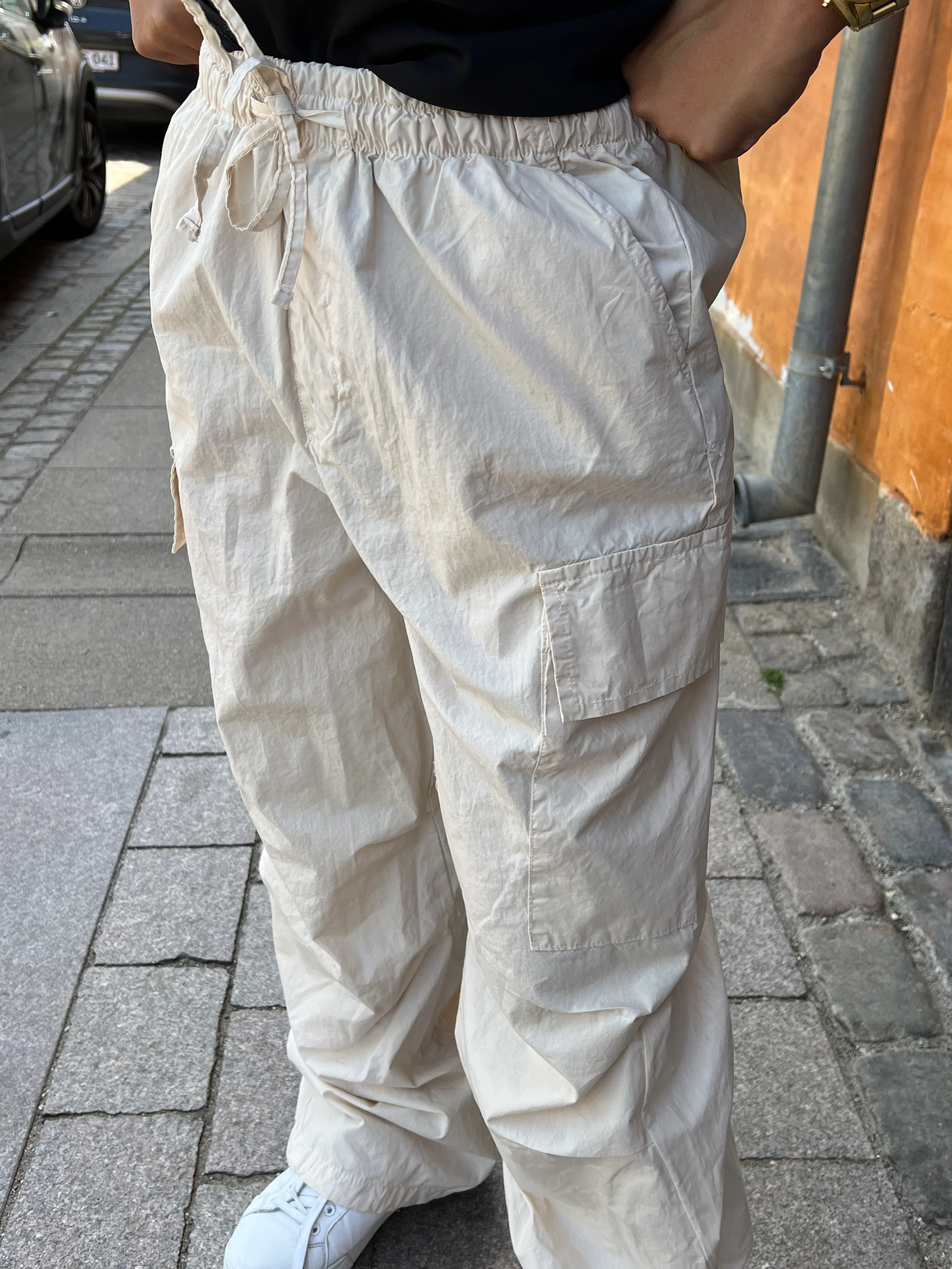 Elita bukser med lommedetaljer - Beige - Image 6
