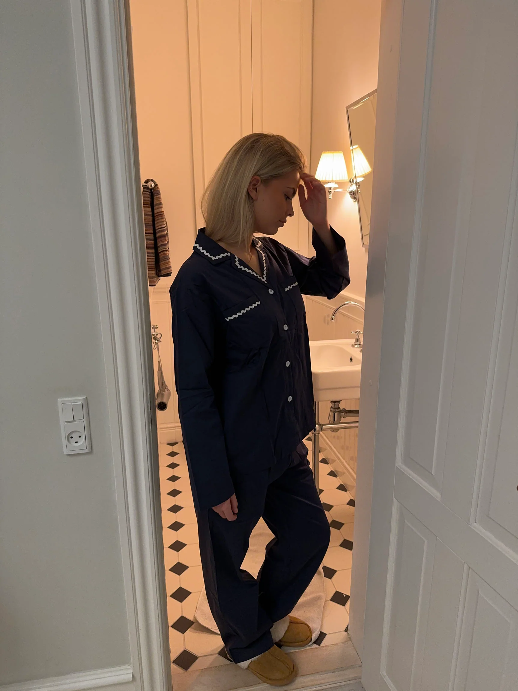 Pinja pyjamas sæt - Navy/hvid - Image 9