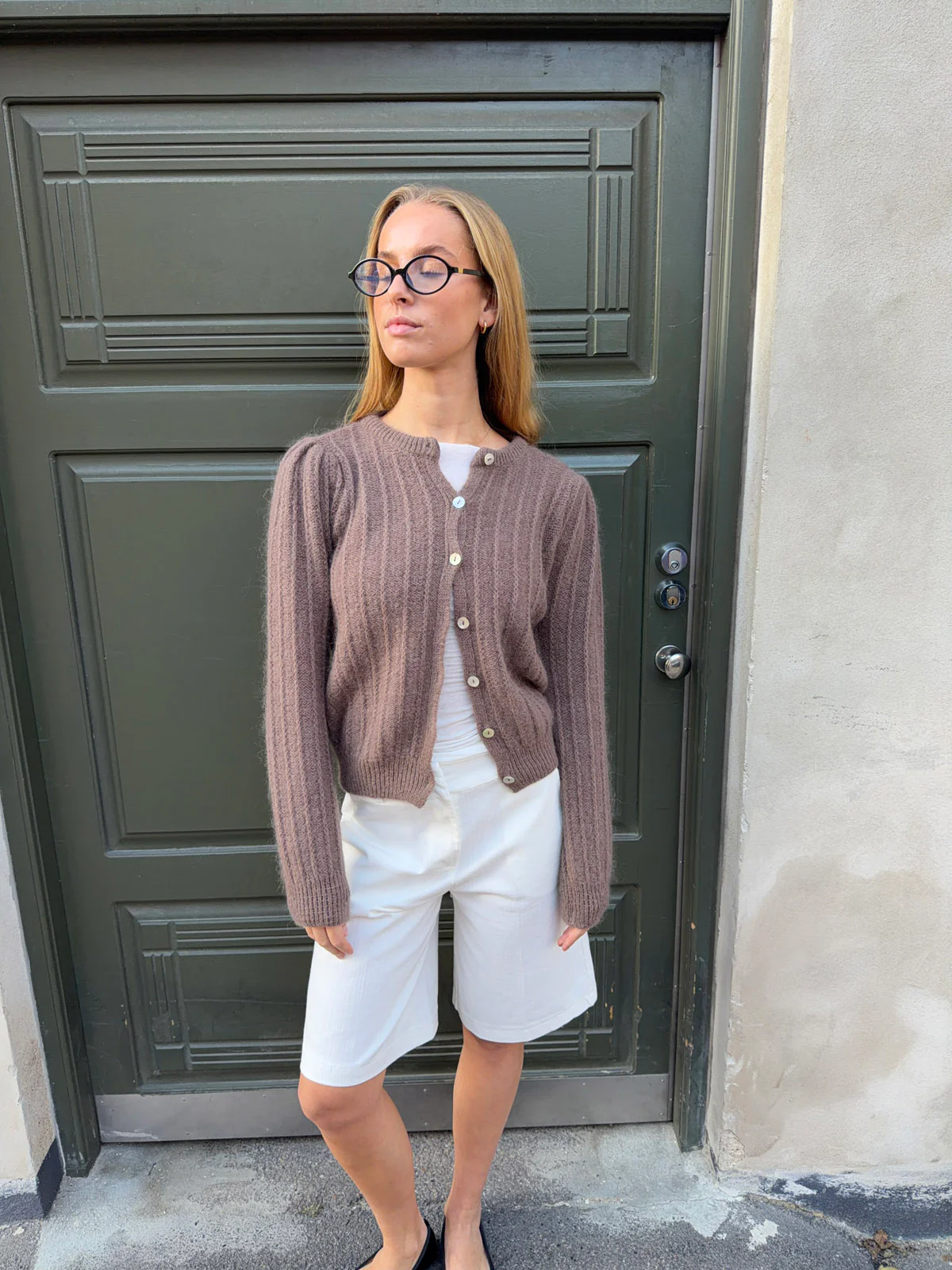 Grace cardigan i strik - Brun - Image 10
