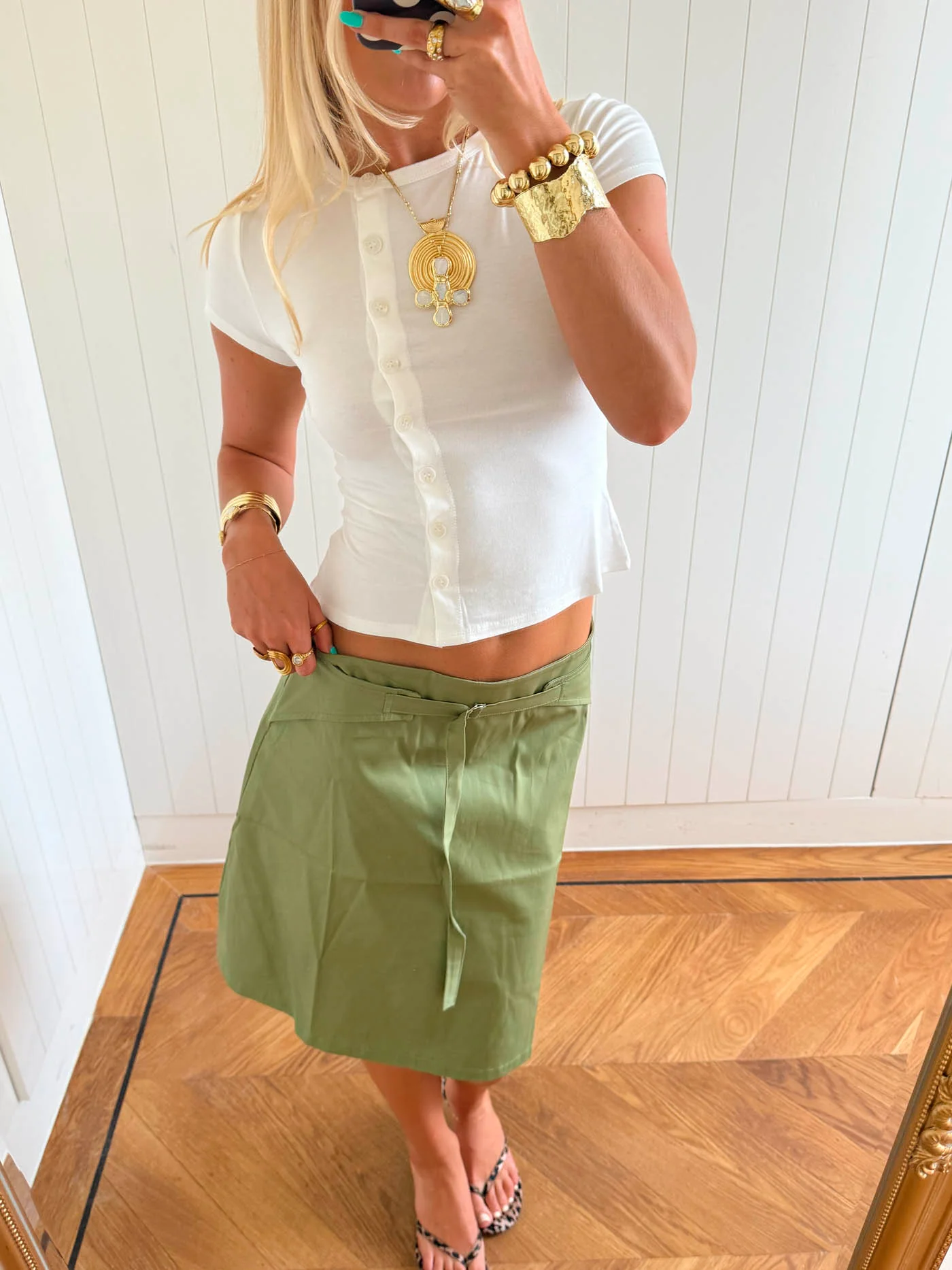 Scandivv t-shirt med knapper - Hvid - Image 7