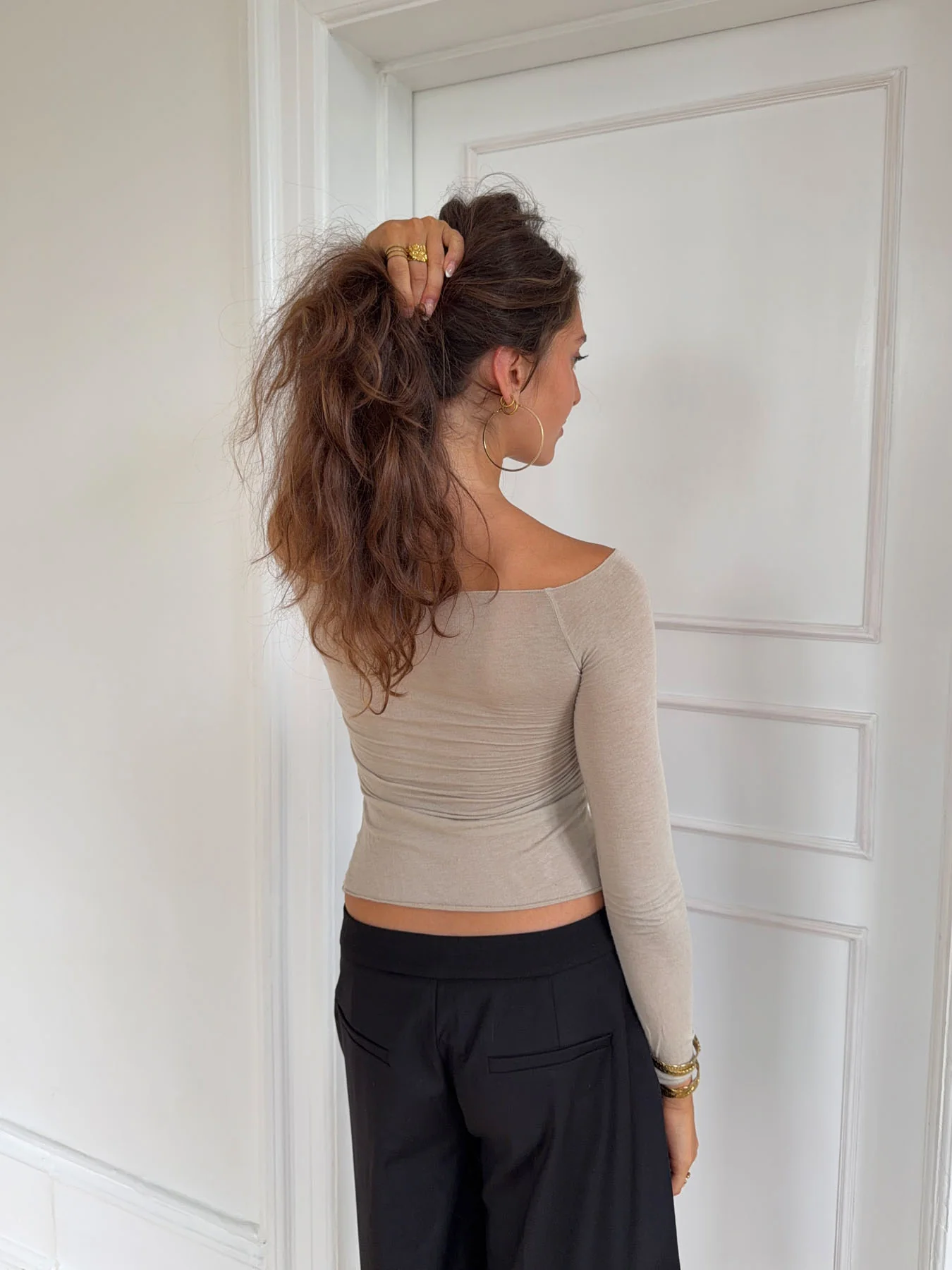 Margit bluse med detalje - Beige - Image 3