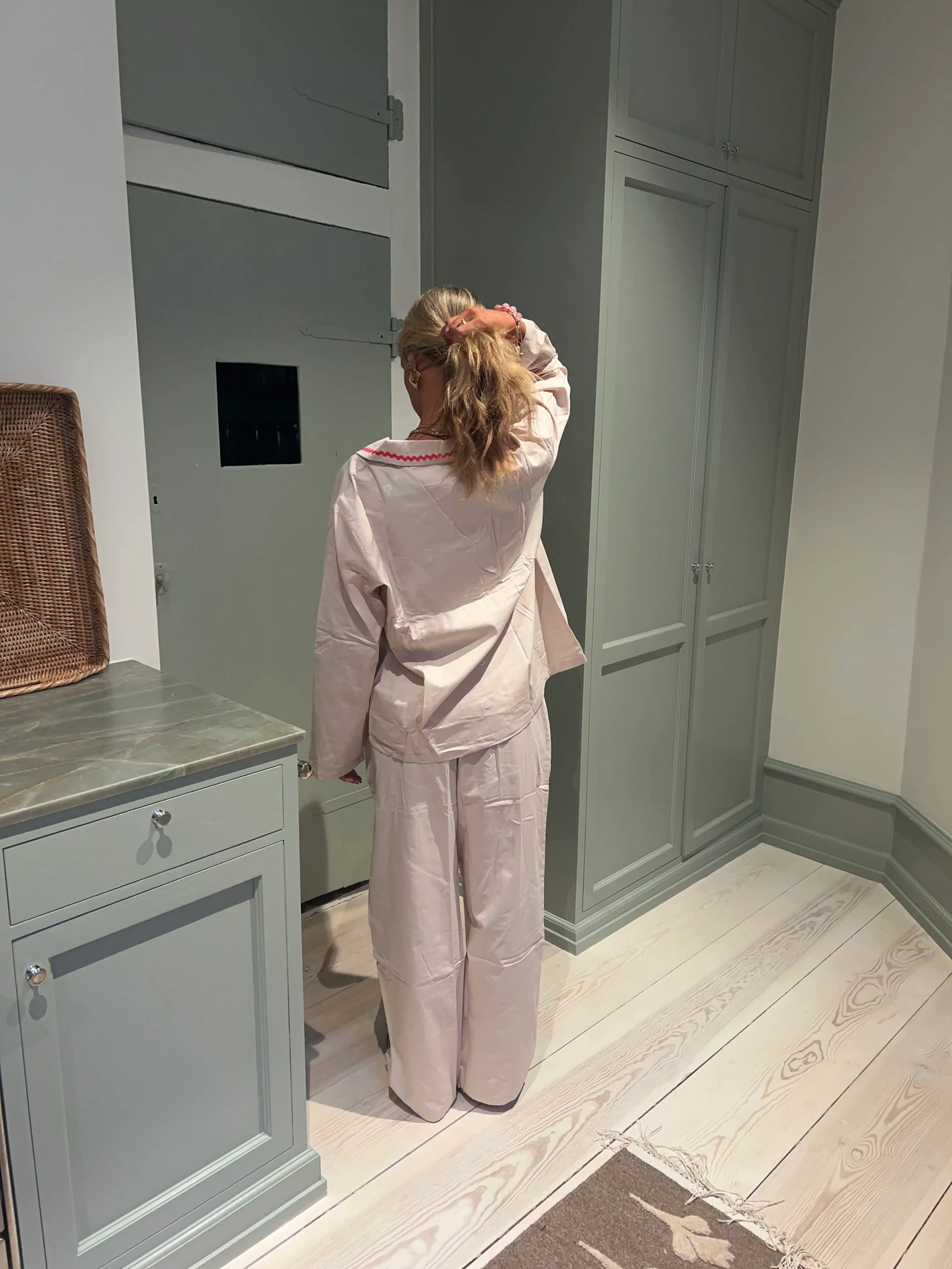 Pinja pyjamassæt - Beige/rød - Image 6