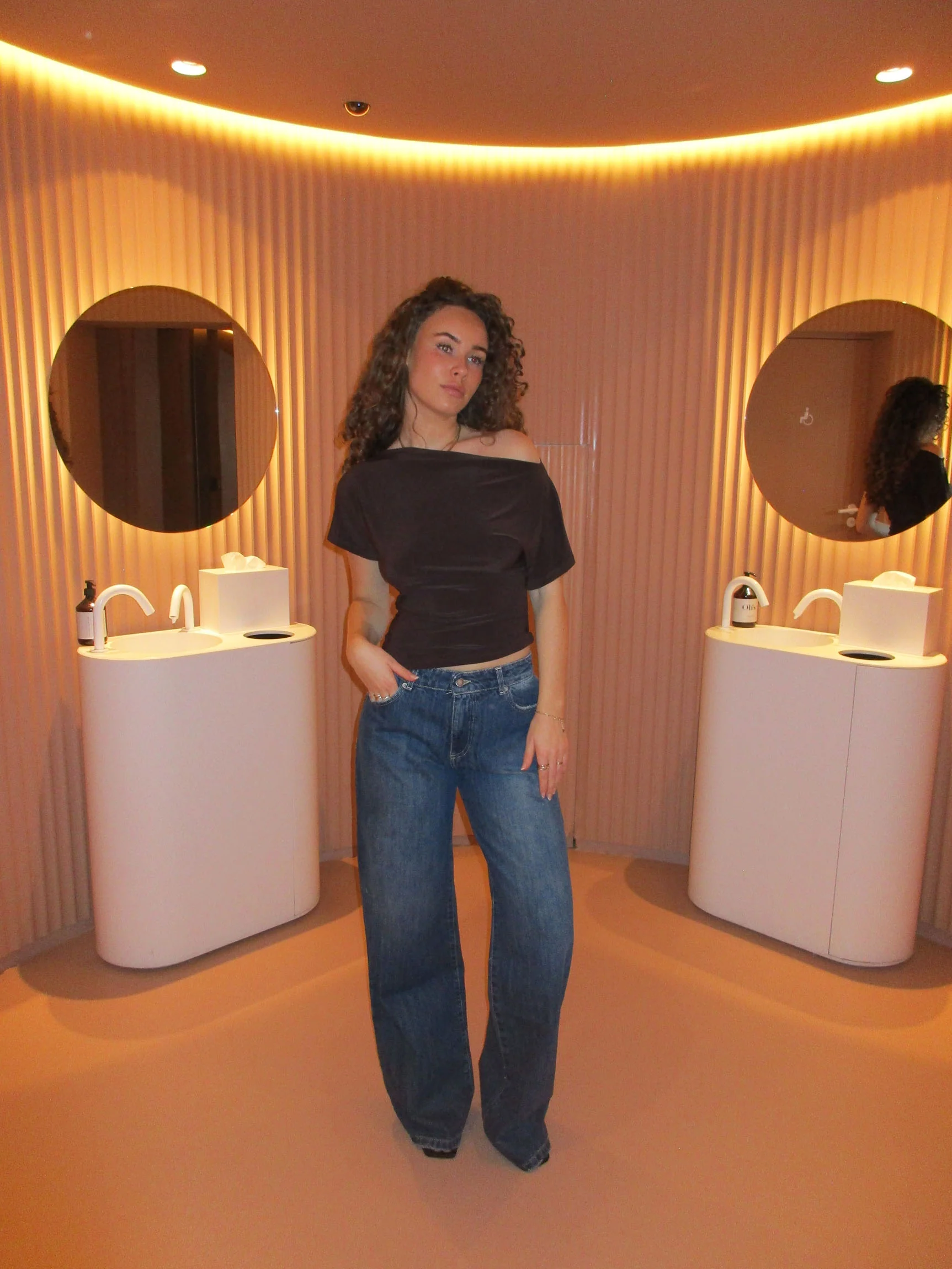 Florine figursyet t-shirt - Brun - Image 6