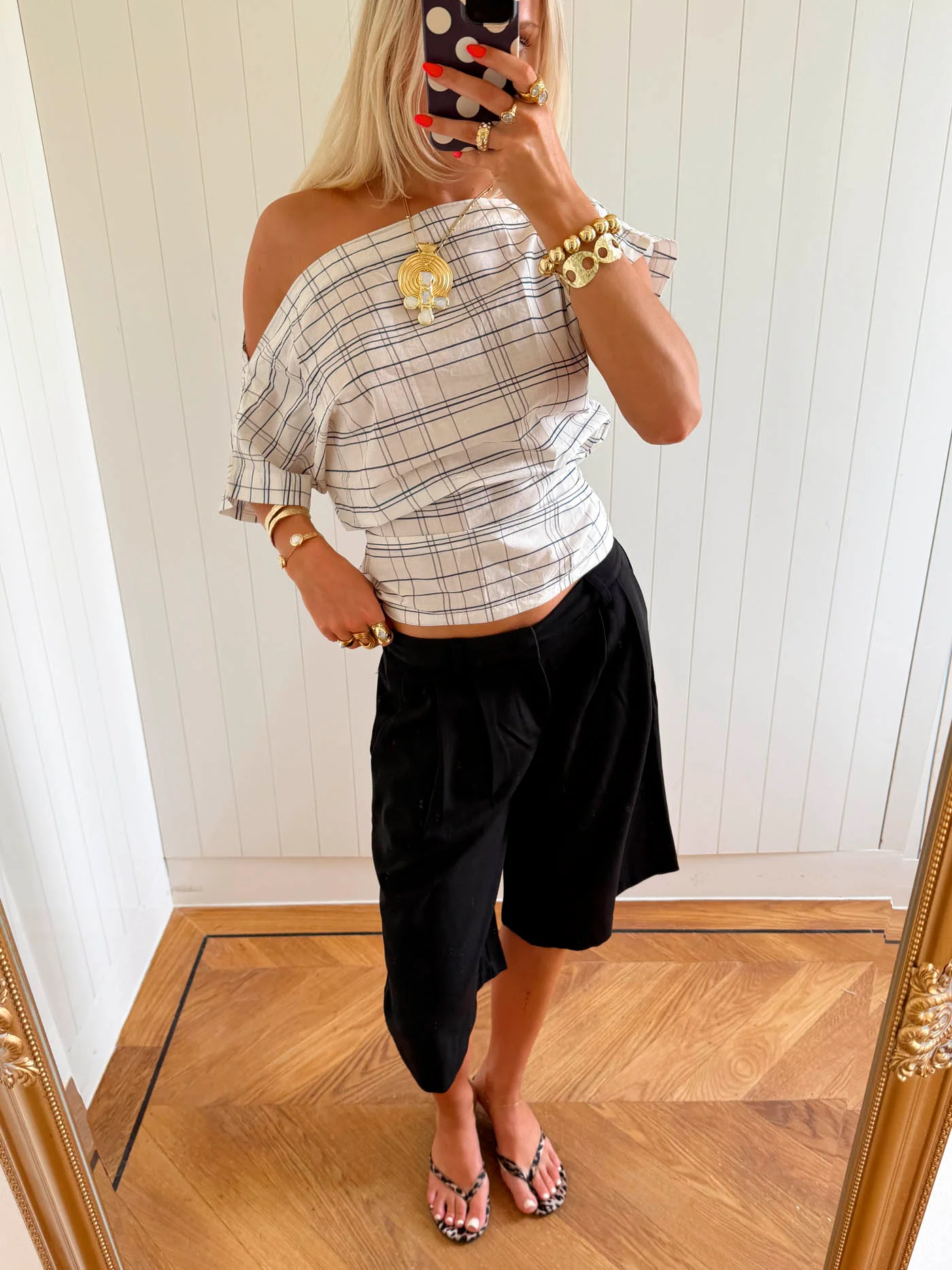 Scandivv off shoulder-top med tern - Hvid/navy - Image 10