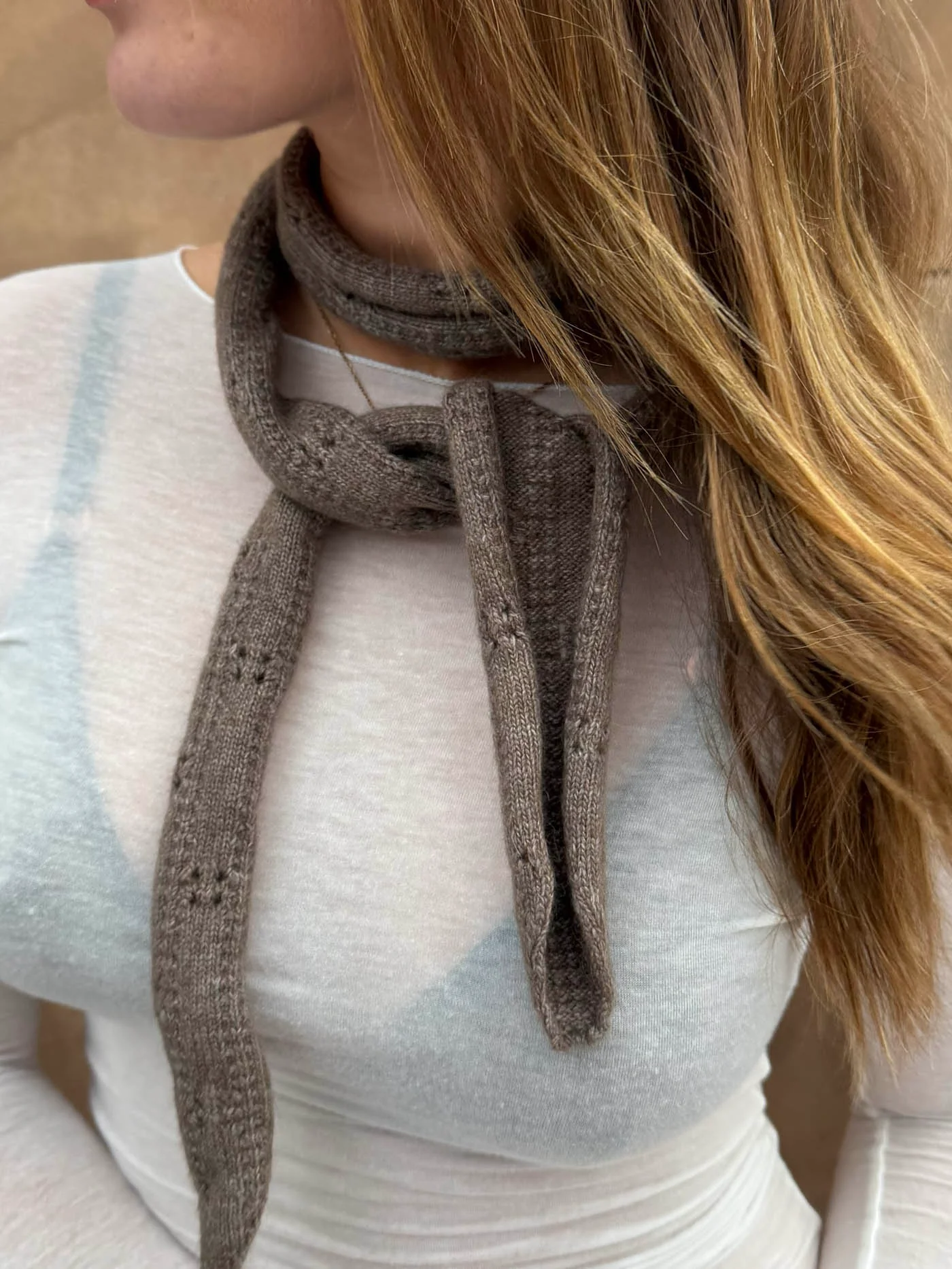 Tova halstørklæde - Taupe - Image 3
