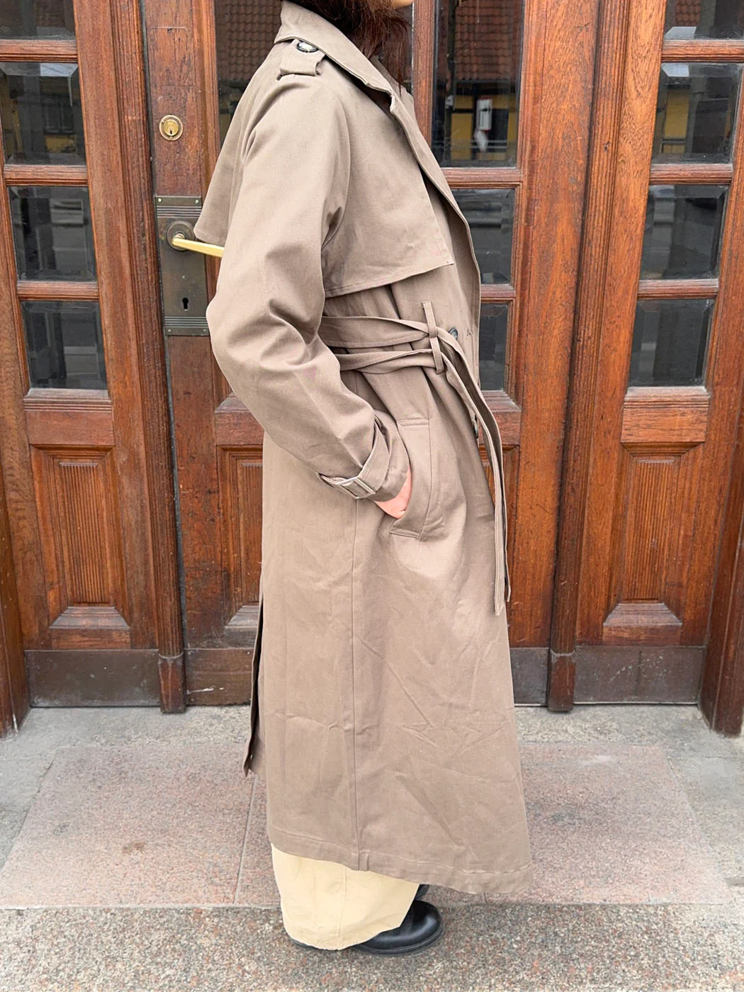 Bitta trenchcoat - Brun - Image 8