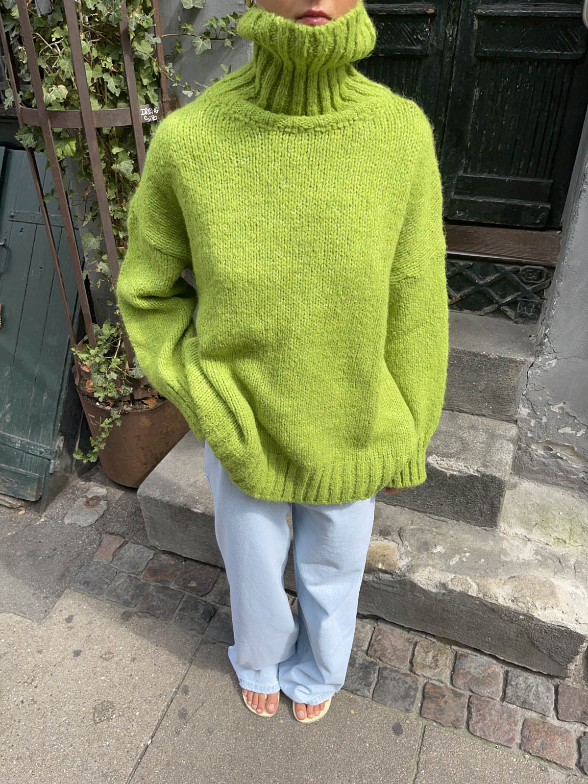 Valdamara oversized striktrøje med turtleneck - Limegrøn - Image 7